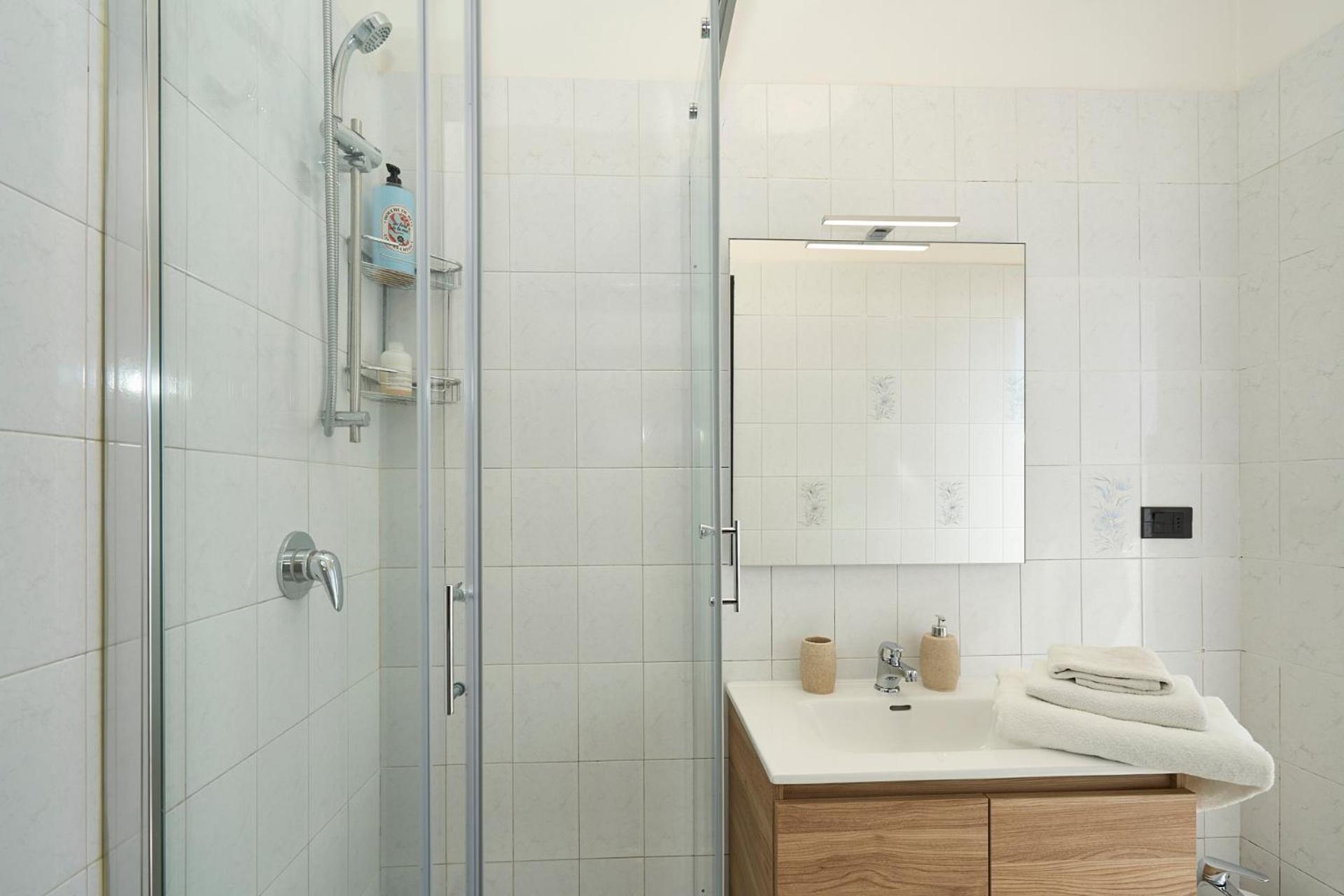 -Luminosa 5 Stars With Balcony- Wifi Netflix 15 Minutes From Duomo Apartment Milano Ngoại thất bức ảnh