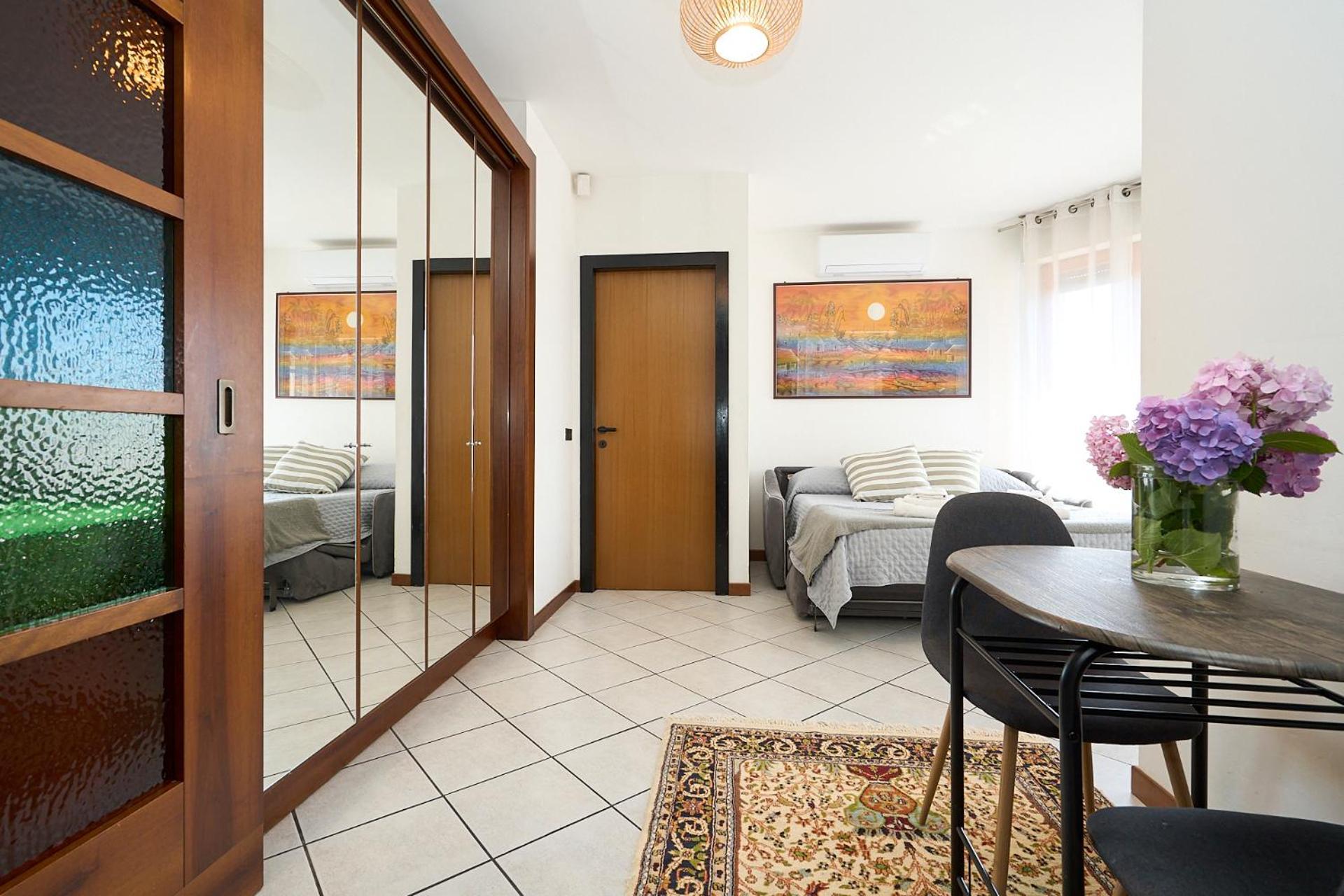 -Luminosa 5 Stars With Balcony- Wifi Netflix 15 Minutes From Duomo Apartment Milano Ngoại thất bức ảnh
